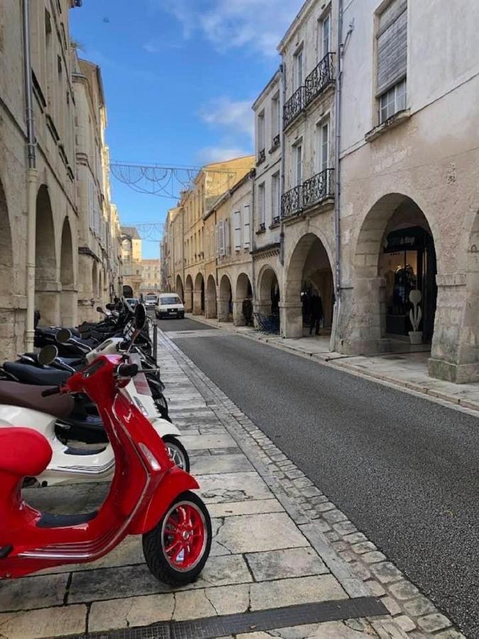 Appartement T2 Lumineux Et Cosy Au Calme Proche Du Centre Avec Tv Et Wifi La Rochelle  Luaran gambar